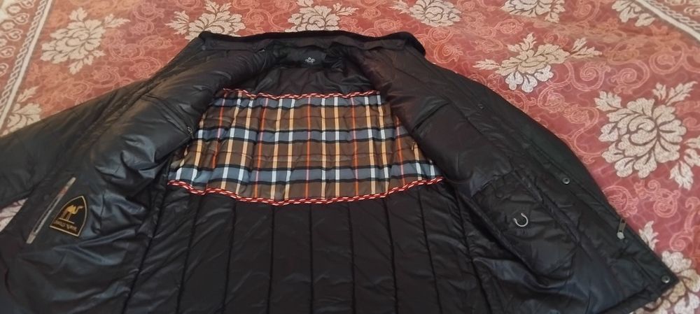 Здравствуйте  продаю куртка весна