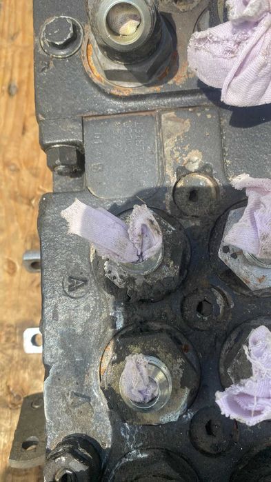 Distribuitor hidraulic buldoexcavator Fermec 960 , Fermec 965