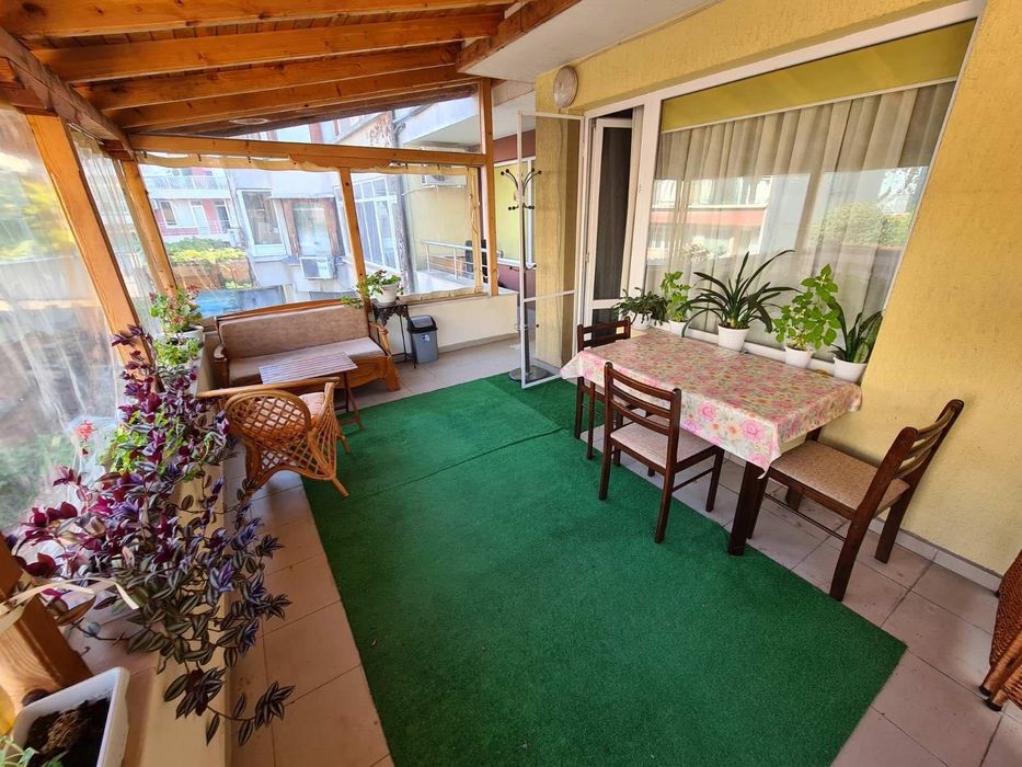 Дава се под наем Двустаен апартамент в Бургас, Център - 70 кв.м за 382.5 € - Снимка #4