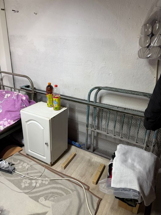 Кровать с пружинной сеткой