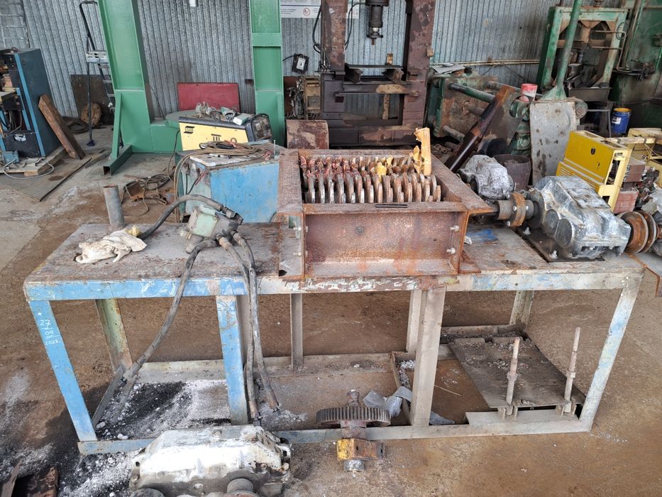 Продам Шредер...