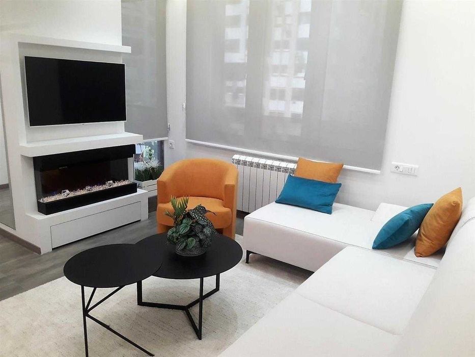 Дава се под наем Двустаен апартамент в Бургас, Възраждане - 60 кв.м за 204 € - Снимка #2