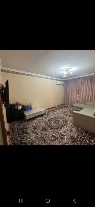 Квартира кирпич срочно сотилади