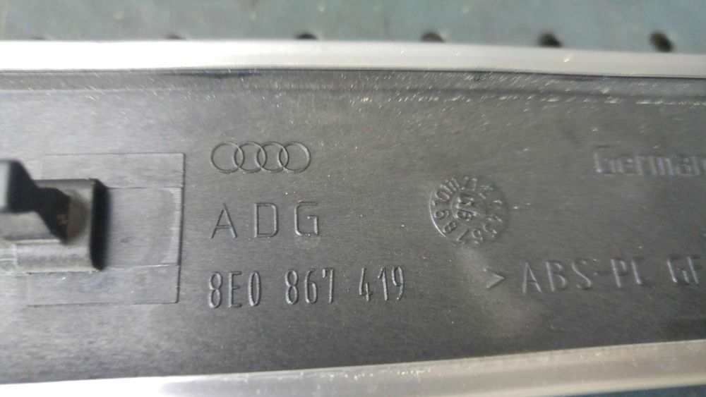 Decor lateral usa stanga spate audi a4 b7 8ec 8e0967419