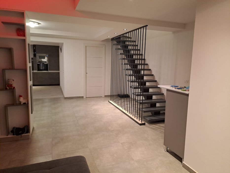 Vand casa tip duplex