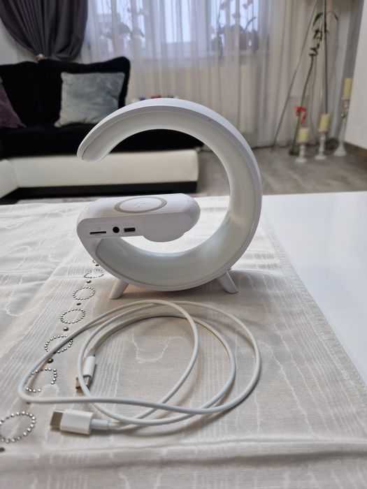 Suport wireless universal pentru încărcare telefon