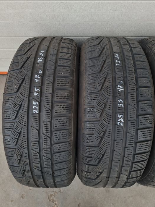 Зимни гуми 4 броя PIRELLI SottoZero 225 55 R17 дот 3321