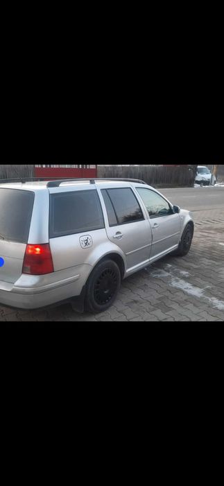 Vand Bora in stare buna