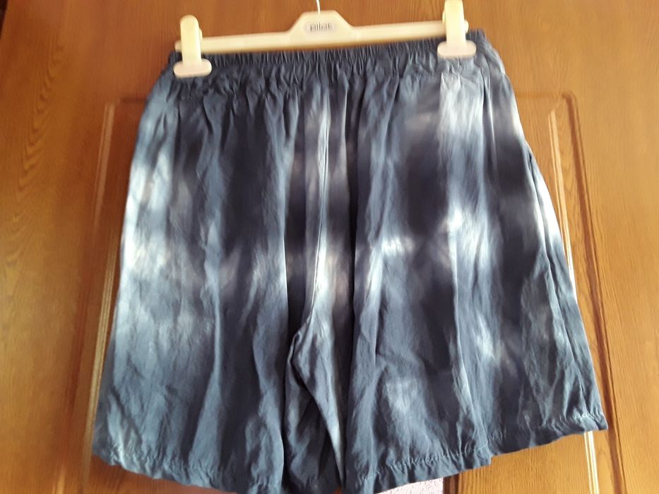 Vând Pantaloni Scurți Damă Mărimea XL Noi