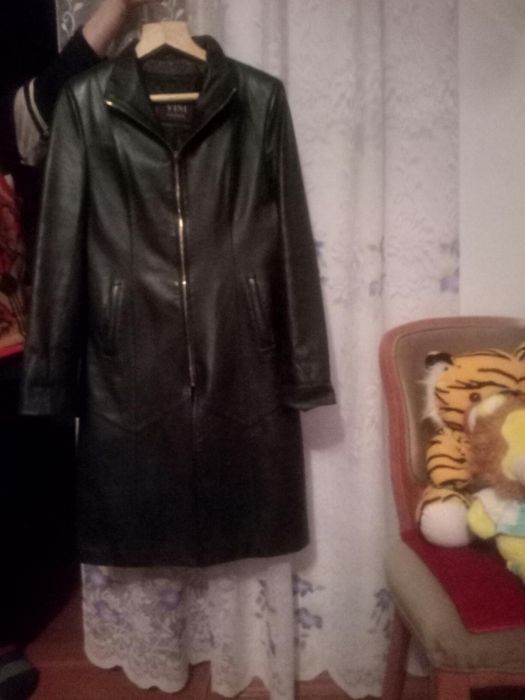 Плащ утепленный длинный в отличном состоянии