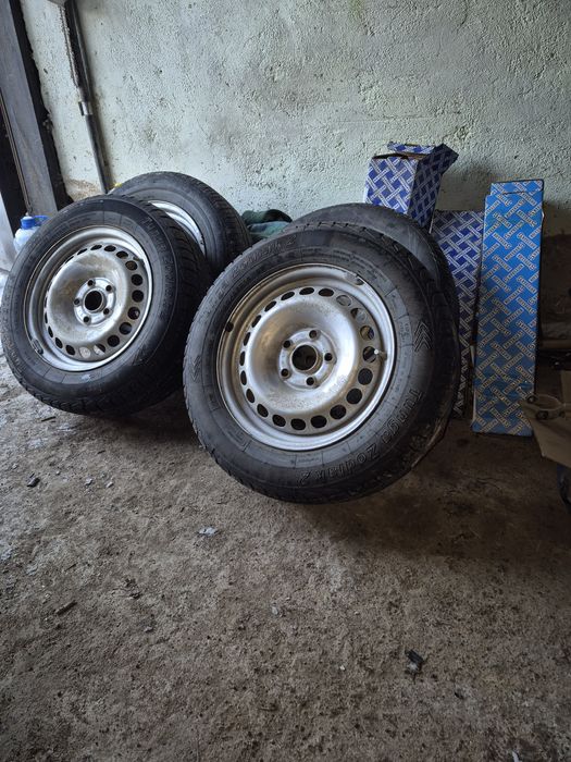 Продам запчасти на Ауди А4