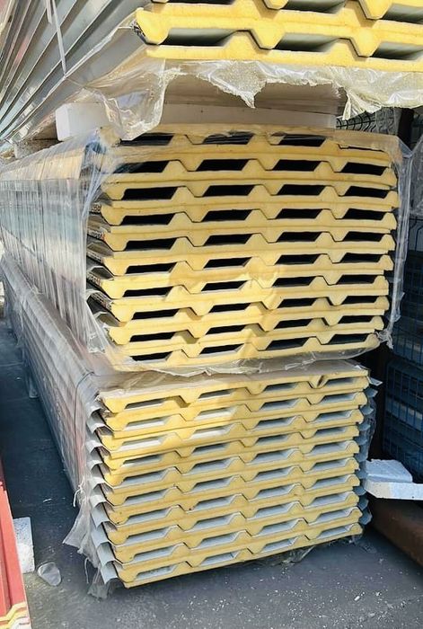 Panouri sandwich hale , garaje , magazii