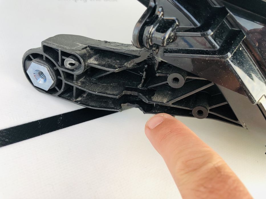 Far dreapta Full Led Toyota Camry după 2018 cod 81110-33G00