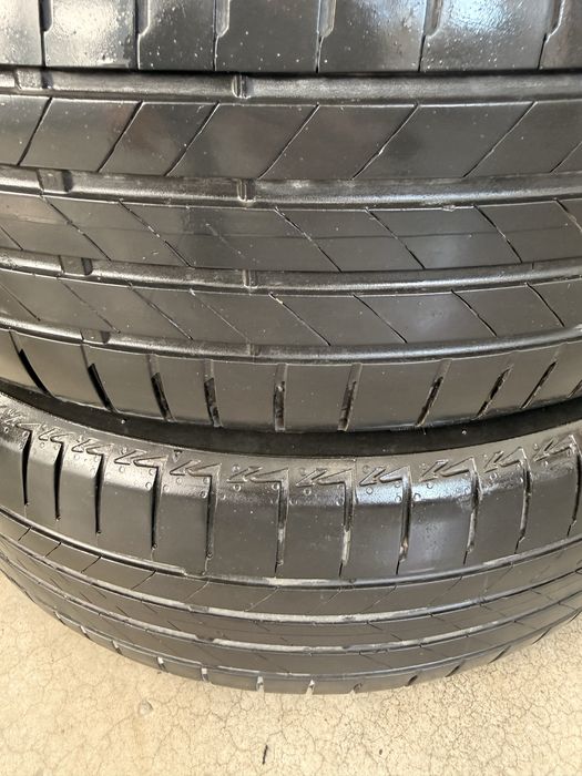 Vand 2 anvelope Bridgestone