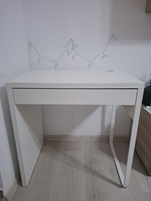 Birou Ikea cu scaun