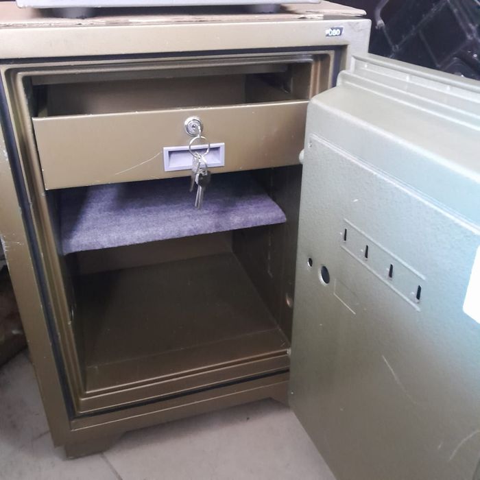 Продам огнестойкий, надёжный сейф