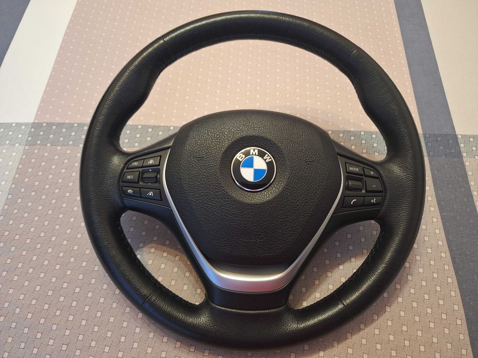 Volan BMW seria 3, 4 - F30/31/32/34/36 + airbag - VIBRATII + DISTRONIC