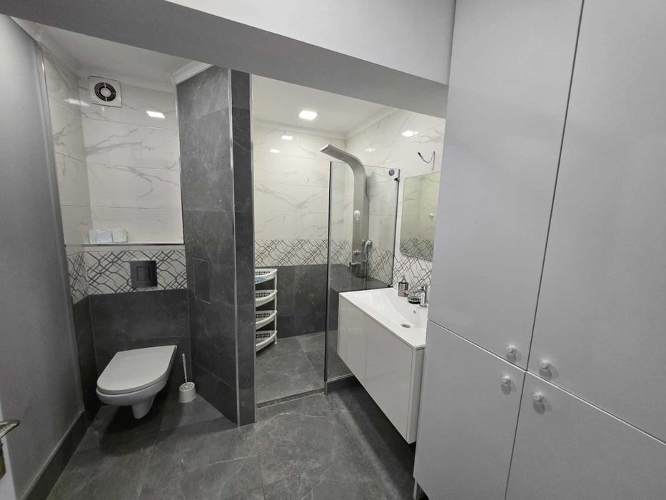 Дава се под наем Тристаен апартамент в Стара Загора, Център - 98 кв.м за 459 € - Снимка #5