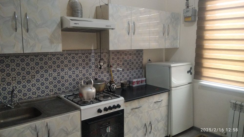 Ситидан 3 хона уй жиҳози билан сотилади. 1 ва 2 хона эски уйга бартер