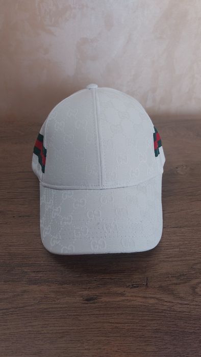 Sapca gucci albă