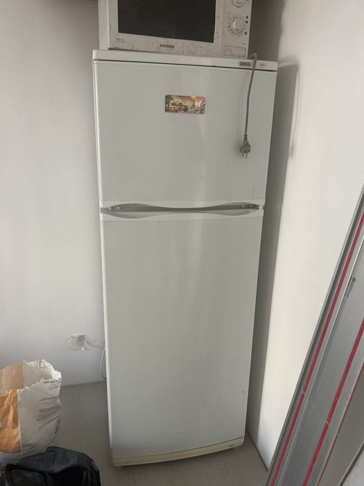 Продам холодильник ATLANT