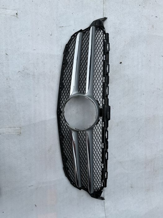 Grilă radiator mercedes c class w205.cod:a2058800183.