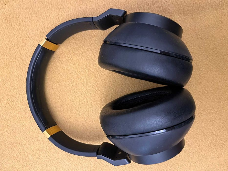 Casti AKGN90Q, Over-Ear, Microfon,DAC,Auto Calibrare, Noise Cancelling