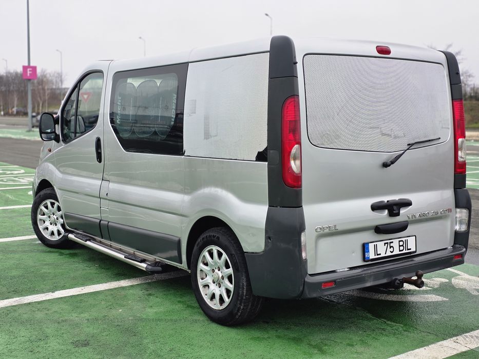 Opel Vivaro / Traffic 2.5 CDTI / 8 Locuri / 2007