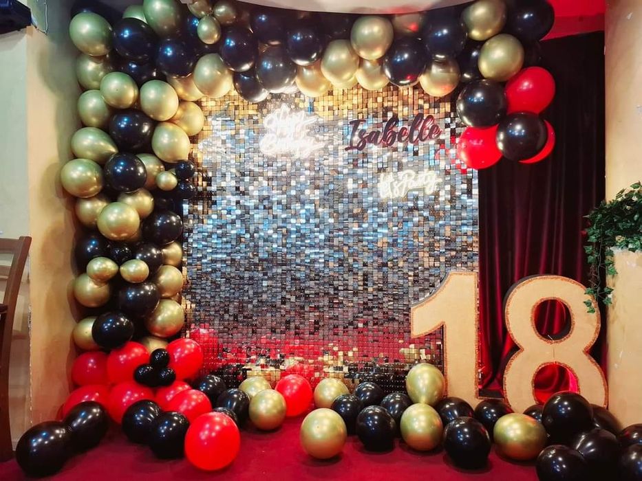 Fotocorner arcada baloane majorat 18 ani
