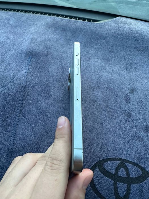 Продам Iphone 15 pro max 512гб АКБ 86%