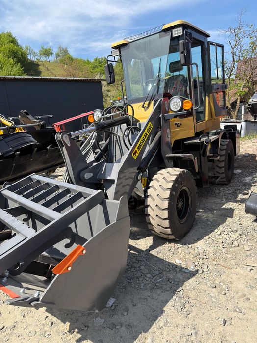Vola 4x4 încărcător frontal MACAO XK150F