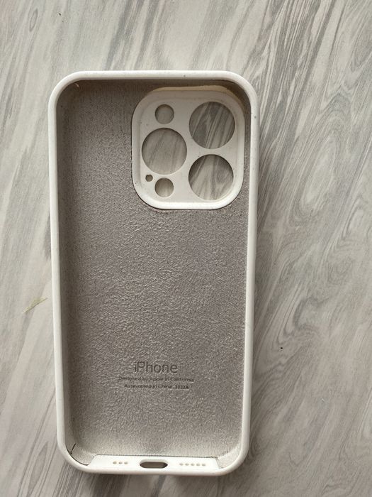 Продам чехол на айфон 15 pro