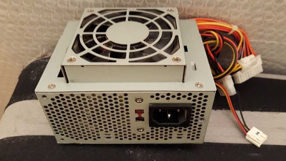 Unitati desktop PC in diverse configuratii