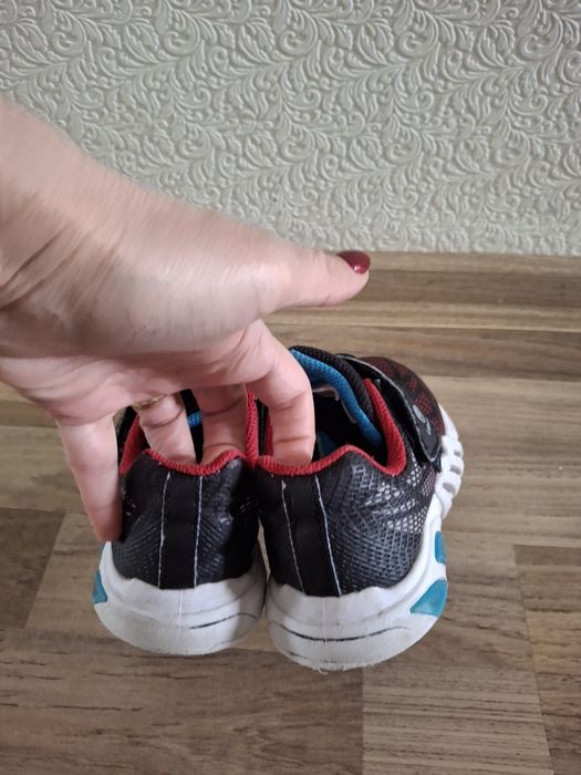 Skechers  маратонки