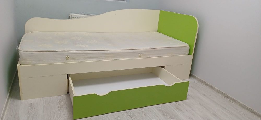 Pat + birou VAND URGENT