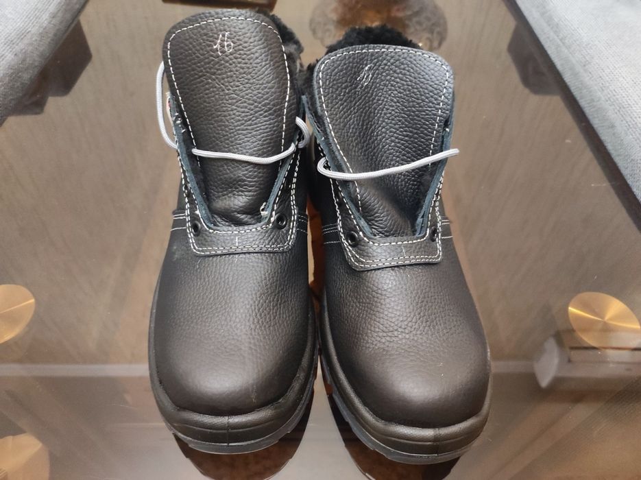 Рабочие ботинки зимние 44 размер