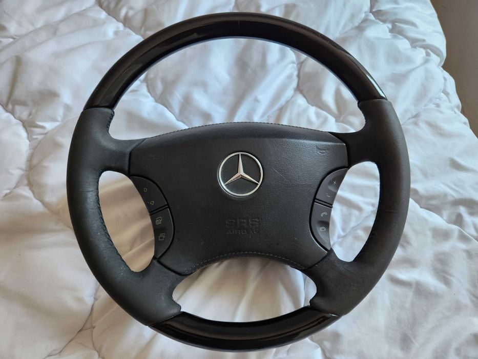 Махагонови волани мерцедес W220