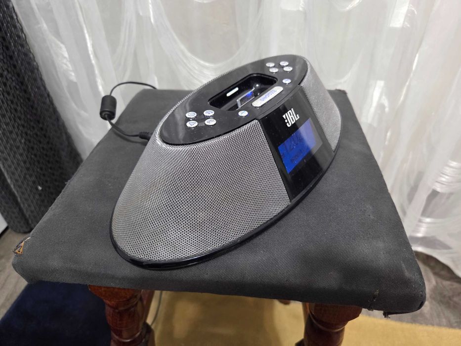 Boxă activă cu Ceas JBL On Time 200p Radio Dock Audio Modul Bluetooth