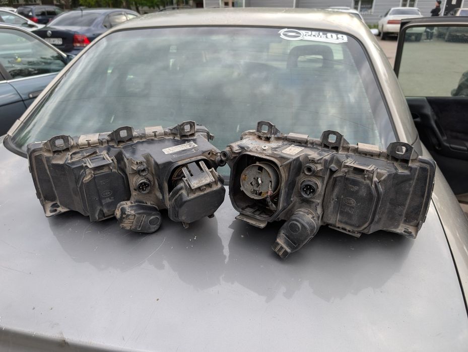 Продам фары BMW E36 ZKW (HELLA)
