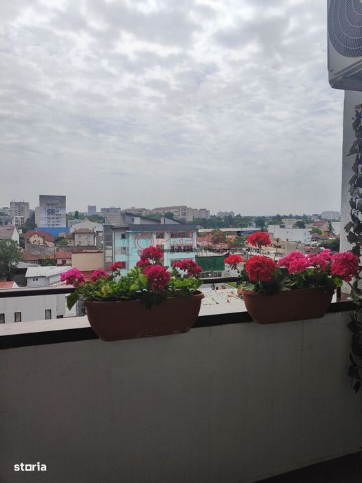 EROII REVOLUTIEI - Metrou - 3 camere