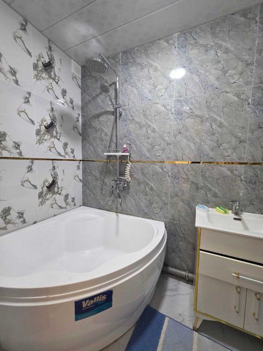 Продаётся передел в 3х комн квартира на 4 этаже Ор-р Пивзавод