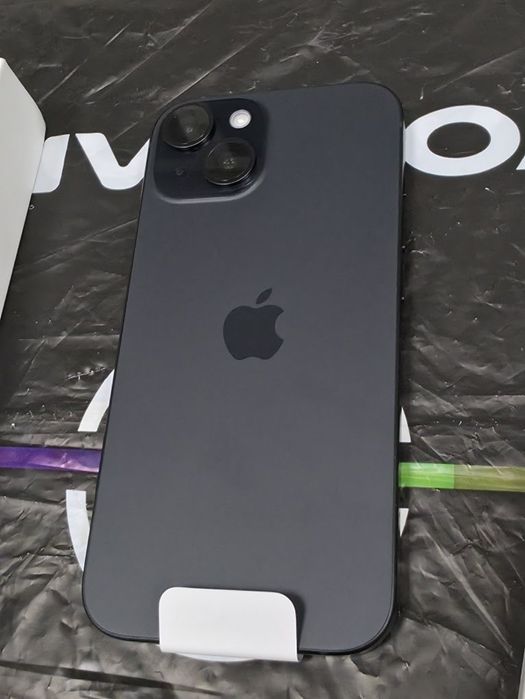НЕАКТИВИРАН 128GB iPhone 15 Vivacom Гаранция 2028 Black / Черен