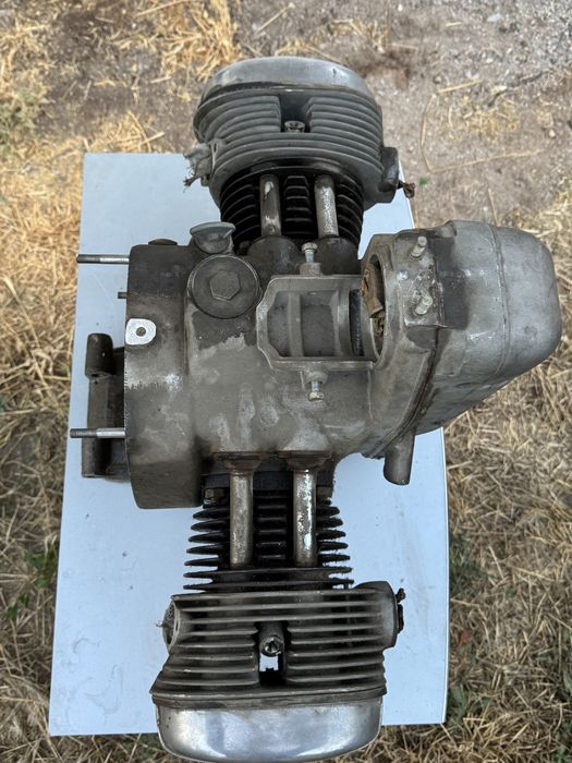 Чисто нов двигател за урал м66 предница и скорости