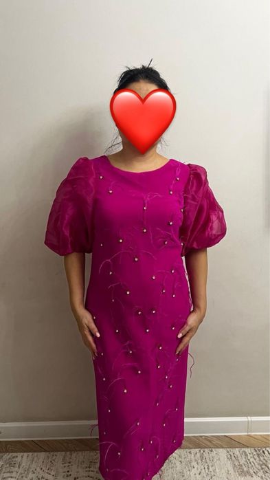 Продам платье розовое