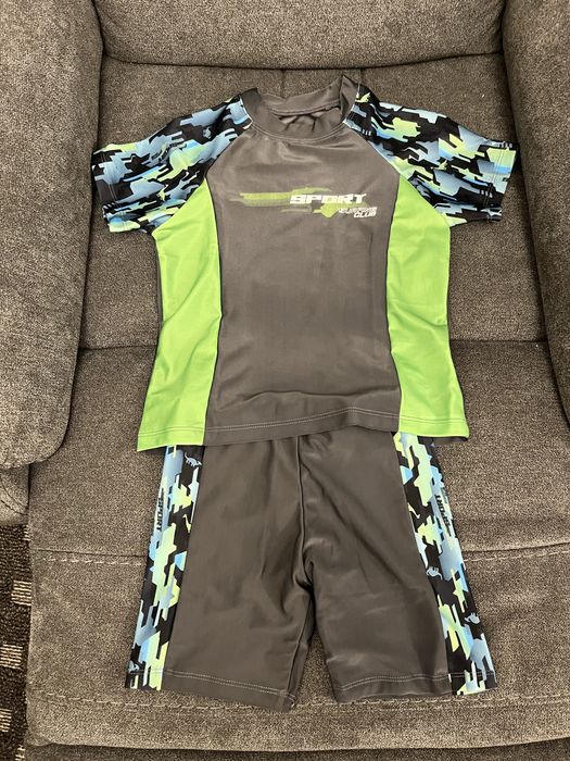 Diferite costume pentru copii - noi - detalii poze