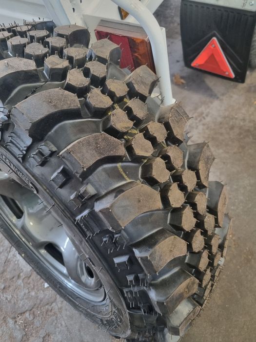 Гуми за офроуд 4x4