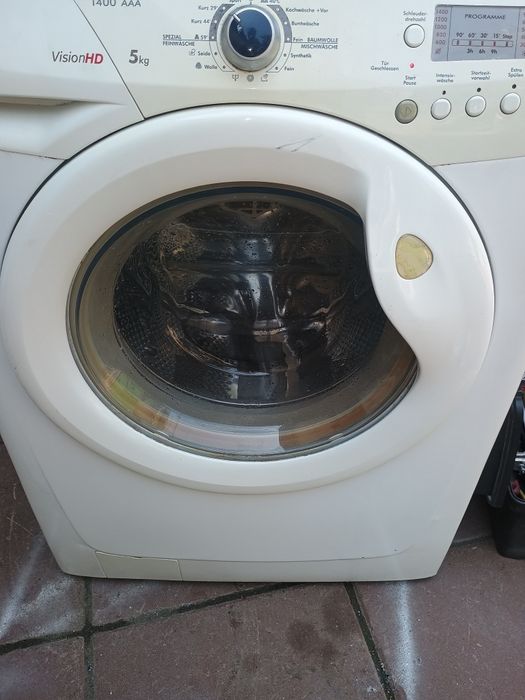 Mașină de spălat rufe clasa AA Candy Hoover