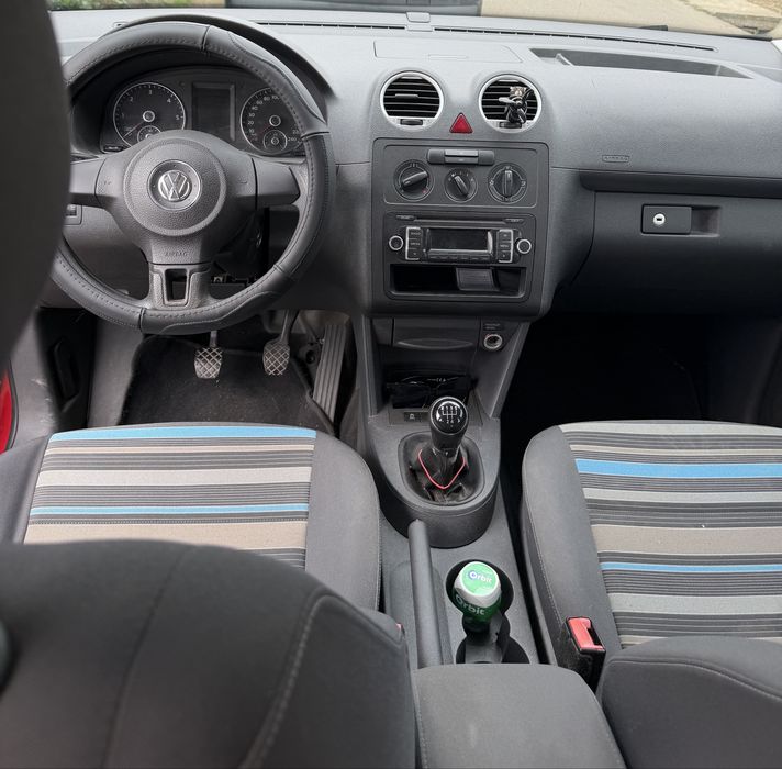 VOLKSWAGEN Caddy 2015 — imagine 3