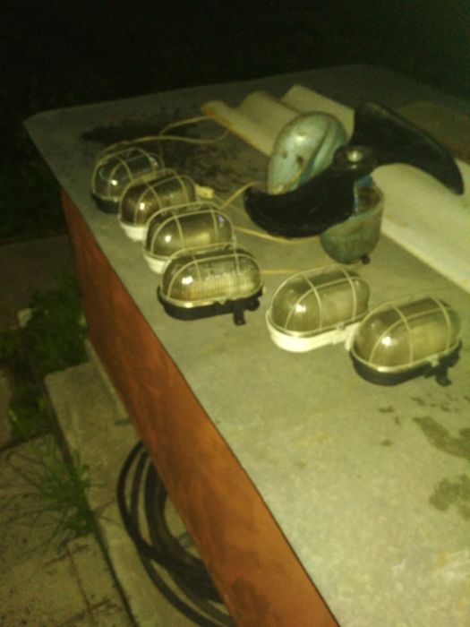 Продам плафоны уличные