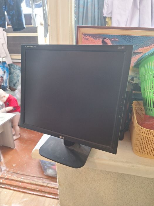 Монитор продается